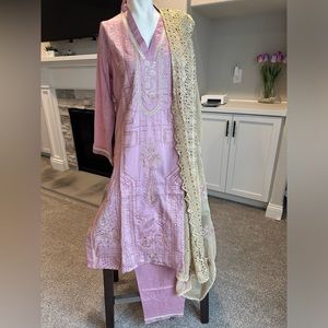 Brand new 3 piece Pakistani Indian suite